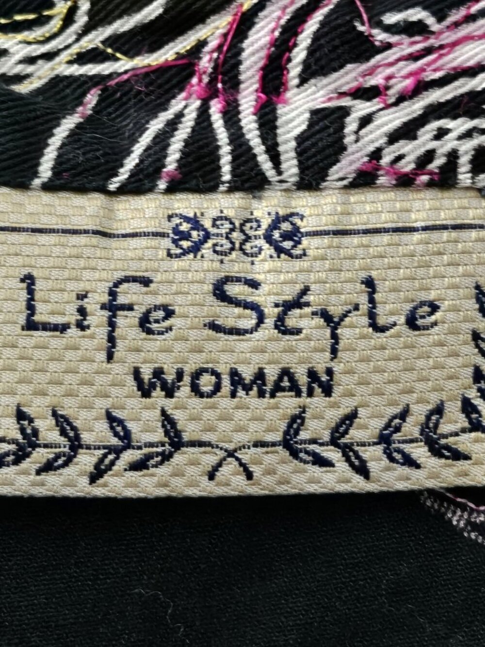 Life Style Woman Plus 3X Sequin Button Front Blouse Long Sleeve - Picture 4 of 6